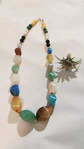 Collar de Cuentas de Resina Multicolor con Colgante de Cadena de Cuerda, Joyería en Capas con Piedra Redonda para Fiesta de Boda, Artesanía de Resina - Product Image 3