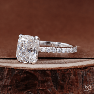 Anillo de Compromiso de Lujo con Diamante Cultivado en Laboratorio, Corte Alargado, 3CT, Catedral Pavé, Certificado IGI, Oro Blanco de 10K - Product Image 3