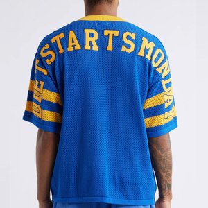 Camiseta Moderna de Malla con Cuello en V de Corte Holgado, Top de Malla con Cuello en V de Estilo Urbano, Camiseta Relajada de Malla con Cuello en V - Product Image 2