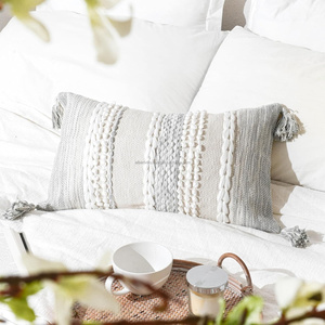 Cojín Decorativo Geométrico Azul y Blanco de 22 × 22 Pulgadas, Funda de Cojín de Algodón Estilo Boho con Bandas de Chevron y Diamantes, Tejido Marroquí - Product Image 6