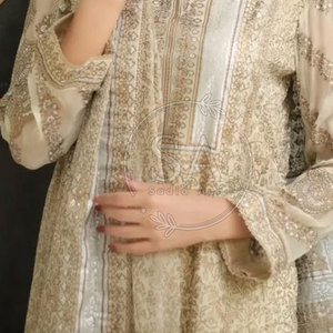 Nouvelle robe de mariée sur mesure, magnifique robe de mariage pour la mariée, robe de mariée élégante et richement travaillée pour femme - Product Image 6