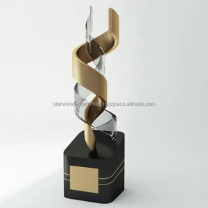 ของที่ระลึกฟุตบอลโลกได้รับแรงบันดาลใจจากถ้วยรางวัลรางวัลกีฬาโลหะชุบทองพร้อมโลโก้ออกแบบได้ตามต้องการสำหรับเป็นของที่ระลึกรักบี้คริกเก็ต - Product Image 1