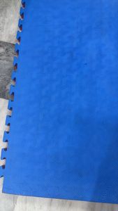 Tapis de puzzle en mousse EVA pour kabaddi, épais, antidérapant, rouge et bleu, équipement d'entraînement pour arts martiaux - Product Image 4