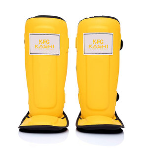 Protège-tibias de boxe haute performance KASHI FIGHT GEAR, mousse absorbant les chocs, design respirant, construction légère, fermeture auto-agrippante - Product Image 1