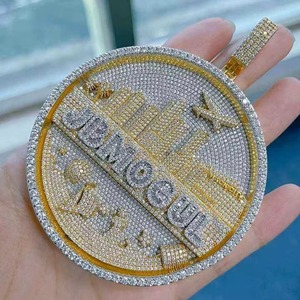 Colgante cruzado de plata de ley 925 con moissanita VVS, chapado en oro, estilo hip hop, personalizado, con incrustaciones de circonitas, joyería brillante para fiestas, para hombre. - Product Image 4