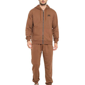 Survêtement haute performance en matière respirante avec ajustement sécurisé pour les séances actives - Product Image 1