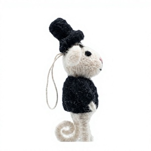 Poupée souris blanche tricotée avec chapeau noir et veste, faite à la main, écologique, animal de dessin animé, décoration de Noël, ornement de vacances d'intérieur, décoration murale - Product Image 3