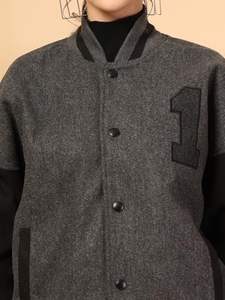 Chaqueta Varsity para Mujer, Diseño Nuevo, Hecha a Medida, OEM, al por Mayor, Chaqueta Resistente con Color Personalizado - Product Image 5