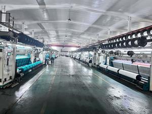 Tissu de voile pare-soleil beige 320 GSM en HDPE 100 % pour usine - Product Image 5