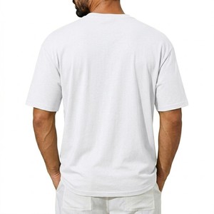Camiseta Blanca de Hombre con Bolsillo, de Alta Demanda, Algodón Premium, Corte Regular, Cuello Redondo, Estilo Casual y Urbano - Product Image 6