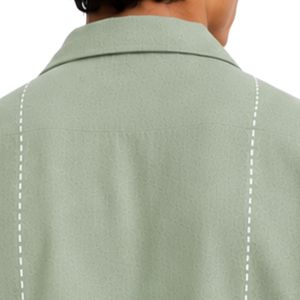 เสื้อเชิ้ตคิวบาคอปกสีเขียวเซจอ่อน แขนสั้น ลายปักดอกไม้สีขาว ผ้าฝ้ายลินิน ติดกระดุม ลำลอง สำหรับฤดูร้อนและชายหาด - Product Image 6