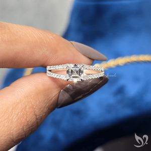 แหวนเพชรทรง Asscher 1 กะรัต เพาะเลี้ยงในห้องปฏิบัติการ ดีไซน์วงแหวนแยกส่วน ประดับเพชรแบบไมโครเพฟ ทองคำขาว 10K รับรองโดย IGI - Product Image 4