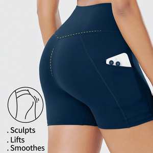 Shorts de yoga taille haute pour femmes, personnalisables, en tissu compressif, pour l'entraînement, la marque et la vente en gros - Product Image 2