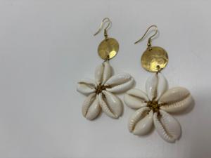 Pendientes de Concha de Cauri Natural, Joyería Artesanal Bohemia - Product Image 5