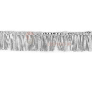 Flecos con detalles elegantes que ofrecen tela suave y flecos de calidad para decoración de prendas. - Product Image 2