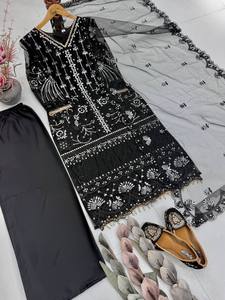 Ensemble Kurta en coton noir brodé avec pantalon palazzo, coupe ample traditionnelle, longueur cheville, tenue ethnique style Inde Pakistan - Product Image 5