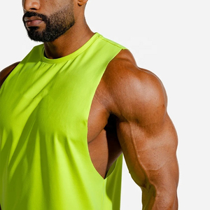 Débardeur Homme Léger d'Été Sans Manches pour la Gym, Personnalisable avec Logo, en Coton, Confortable pour le Fitness – Vente en Gros - Product Image 2