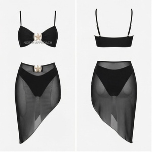 ชุดบิกินี่ 2 ชิ้นสำหรับผู้หญิง NORTH APPROACH เสื้อแบบ Bandeau กระโปรงตาข่ายแบบอสมมาตร สีดำล้วน ชุดว่ายน้ำแบบยืดได้ - Product Image 1