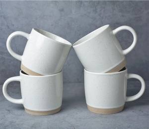 ชุดแก้วกาแฟเซรามิกดีไซน์หรูหรา พร้อมลายริ้วและผิวสัมผัสลายจุด จับถนัดมือ เหมาะสำหรับใช้ในบ้าน ห้องครัว และสำนักงาน - Product Image 5