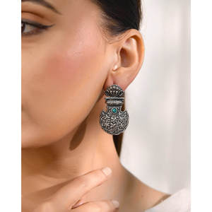 Boucles d'oreilles ethniques en argent Meera Jaipur Firoza Veerangna - Product Image 1