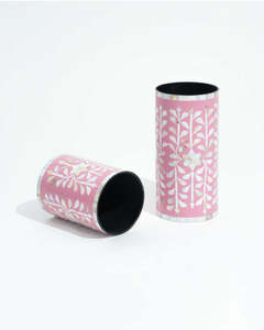Paire de récipients décoratifs en os incrusté de pierres, rose pastel |   Pot de fleurs de table à motif circulaire en MOP pour l'aménagement intérieur d'hôtels LIVING CRAFT - Product Image 6