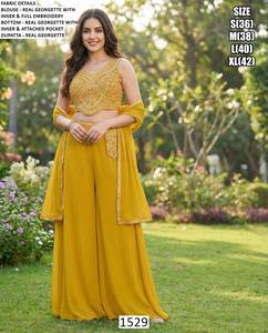 ชุดคุรตีปักลายดอกไม้สไตล์โมเดิร์นสีม่วงนูร์ อี ไวโอเล็ต พร้อมผ้าคลุมบันฮานีแบบดั้งเดิม ความยาวคลุมเท้า เอวทรงธรรมชาติ สวมใส่สบาย ระบายอากาศได้ดี - Product Image 4