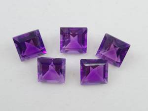 Lote de Gemas de Amatista Africana Facetadas Cuadradas de Primera Calidad, Tamaños Surtidos de 2.5mm a 10mm, Calibradas para Joyería - Product Image 5