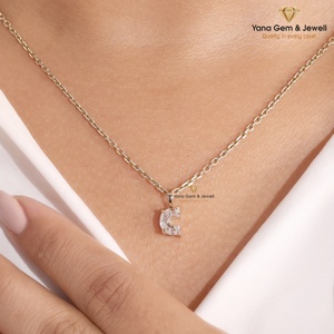 Élégant pendentif lettre initiale C pour femme, diamant de laboratoire CVD, clarté VS1, couleur F, 1,00 carat, or jaune massif 14 carats - Product Image 4