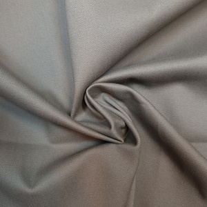 Tela Tejida Elástica de Alto Peso y Confort, Acabado Twill 3/1, 325 GSM +/-5% Después del Lavado, 98% Algodón, 02% Elastano, para Prendas de Vestir - Product Image 4
