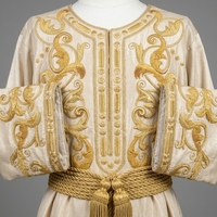 Maßgefertigte Creme-Seiden-Zeremonienrobe mit Handbesticktem Goldbouillon, Liturgische Tunika, Kirchliche Geistliche Kleidung, Orthodoxes Sticharion