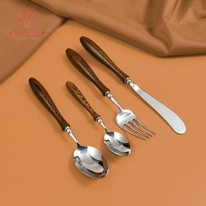 Juego de cubiertos de lujo personalizables de acero inoxidable con mango de madera, tenedor, cuchillo, cuchara, juego de cubiertos para comedor en casa. - Product Image 5