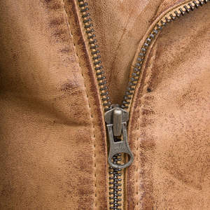 Veste en cuir pour homme avec intérieur doux et confortable, design élégant, imperméable et écologique, mode décontractée d'hiver, logo sur le devant - Product Image 6