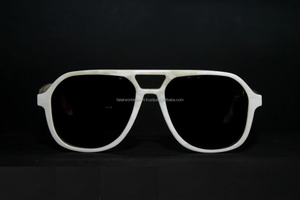 Đẹp Được Thiết Kế Cho Opticians Và Các Nhà Sản Xuất Sang Trọng Trâu Sừng Kính Khung Thủ Công Kính Bởi Fwe - Product Image 4