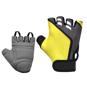 Wholesale Breathable Non Slip Silicone Half Finger Cycling and Weightlifting <b>Gloves</b> Leather <b>Weight</b> Lifting <b>Training</b> <b>Glove</b> - Product Image 3