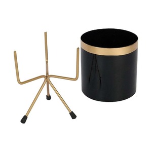 Classic Iron Garden Planter with Traditional Design Industrial Outdoor Metal Planter Stand for Commercial Spaces - Product Image 5