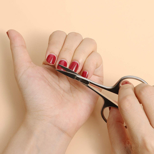 Tijeras de Manicura Profesionales de Acero Inoxidable, Tijeras para Cutículas con Punta Afilada, Herramienta de Belleza en Oferta - Product Image 3