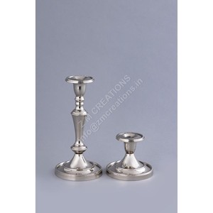 Ensemble de 2 bougeoirs en métal, petits et grands, pour bougies pilier, décoration de Noël, Pâques, anniversaire, fête, faits à la main, modernes - Product Image 1