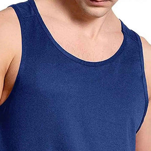 Camiseta sin mangas de corte moderno para hombre, diseñada para un estilo casual urbano, con tela suave, ajuste cómodo y calidad duradera. - Product Image 5