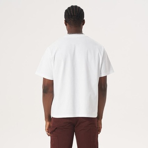 Camiseta de Alta Calidad, 100% Algodón, Lavada con Ácido, Estampada con Serigrafía, Corte Regular, Hombros Ligeramente Caídos, Marca Blanca, Talla Grande, Peso Pesado - Product Image 4