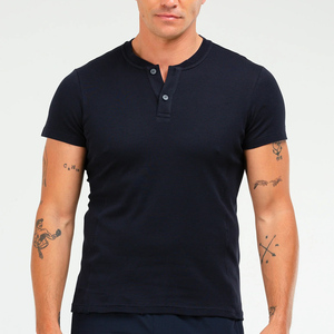 เสื้อยืดเฮนลีย์แขนสั้นทรงโอเวอร์ไซส์สำหรับผู้ชาย ผ้าฝ้าย 100% ผ้าเจอร์ซีย์ถักแบบลำลอง คอกลม ความยาวปกติ เป็นมิตรกับสิ่งแวดล้อม ด้านหน้า - Product Image 1