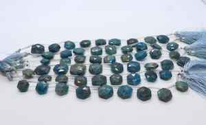 Cuentas facetadas de apatita azul neón natural, corte hexagonal, 10-15 mm, cuentas de apatita azul con forma elegante para la fabricación de joyería. - Product Image 4