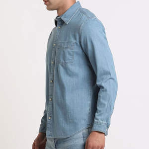 Camisa de mezclilla extragrande para hombre con bolsillo en el pecho, camisa de mezclilla duradera, informal, de manga larga, con cuello abotonado para hombre - Product Image 2