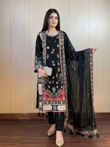 Robe traditionnelle indienne pakistanaise noire brodée pour femmes, longueur cheville, en coton avec motif floral, tenue de soirée, coupe classique - Product Image 2
