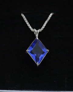 Collar con Colgante de Cuarzo Azul Natural en Forma de Cometa, Ajustable de 14 a 24 Pulgadas, Joyería de Piedra de Cristal, Regalo Hecho a Mano - Product Image 1