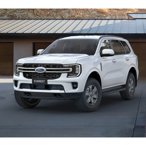 SUV 4x4 con motor potente, robusto, usado, Ford Everest, diseñado para todoterreno y viajes largos. - Product Image 6
