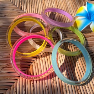 Pulseras de Resina Más Vendidas, Pulseras de Resina Ecológicas Hechas a Mano, Pulseras de Resina Coloridas, Logotipo Personalizado, Venta al por Mayor de Fábrica - Product Image 6