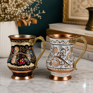 Juego de Tazas de Café de Cobre Puro Hechas a Mano con Asa de Latón, Diseño Floral Esmaltado en Blanco y Negro, Taza de Agua/Té de 350 ml, Taza de Regalo Vintage - Product Image 3