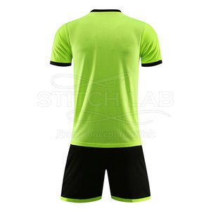 Uniforme de Fútbol Transpirable de la Mejor Calidad - Ropa Deportiva Personalizable, Nuevo y en Oferta - Product Image 2