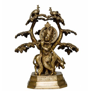 Estatua de la Vaca de Lord Krishna en Latón Chapado en Oro de Primera Calidad, Moderna y Tradicional, para Sala de Pooja, Uso Espiritual, Disponible a Nivel Mundial - Product Image 4