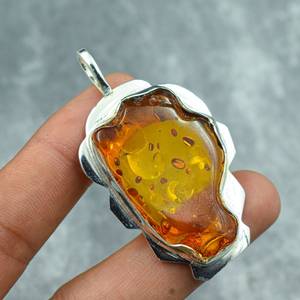 Pendentif artisanal en argent sterling 925 avec pierre précieuse d'ambre baltique, bijou naturel, cadeau pour elle, pour sa mère - Product Image 5